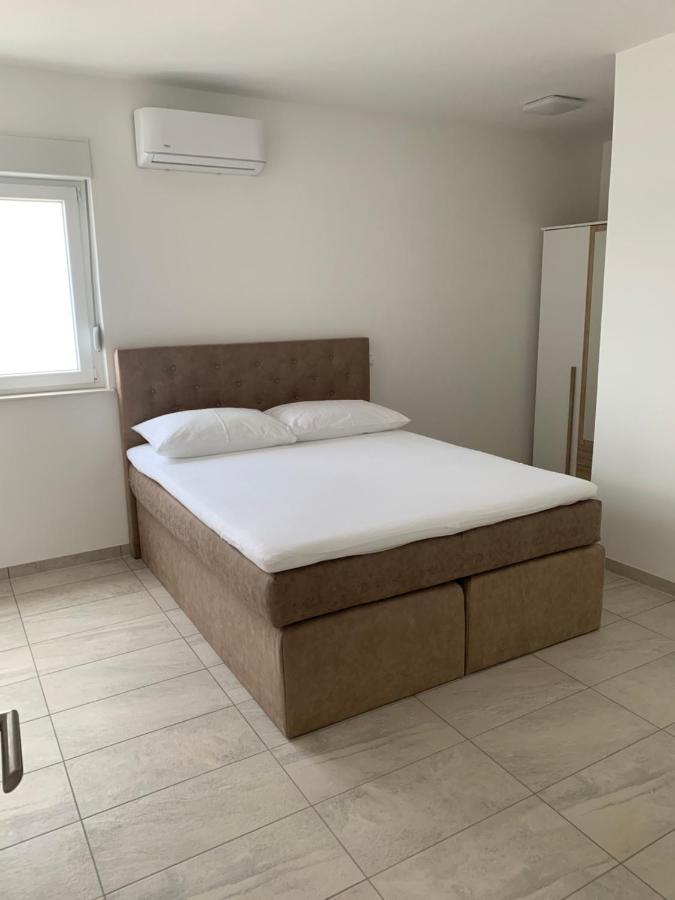 צלינה Elona Apartments מראה חיצוני תמונה