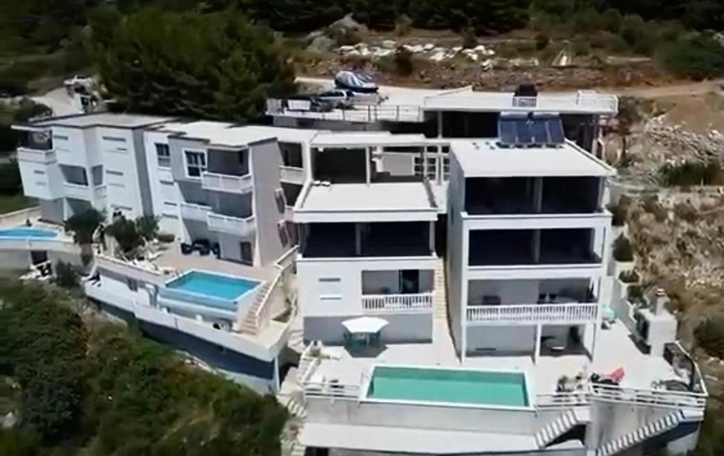 צלינה Elona Apartments מראה חיצוני תמונה